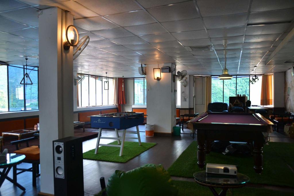 Akash Continental Hotel Rishīkesh Buitenkant foto