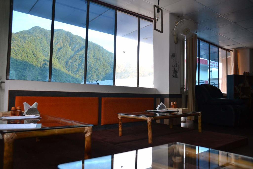 Akash Continental Hotel Rishīkesh Buitenkant foto