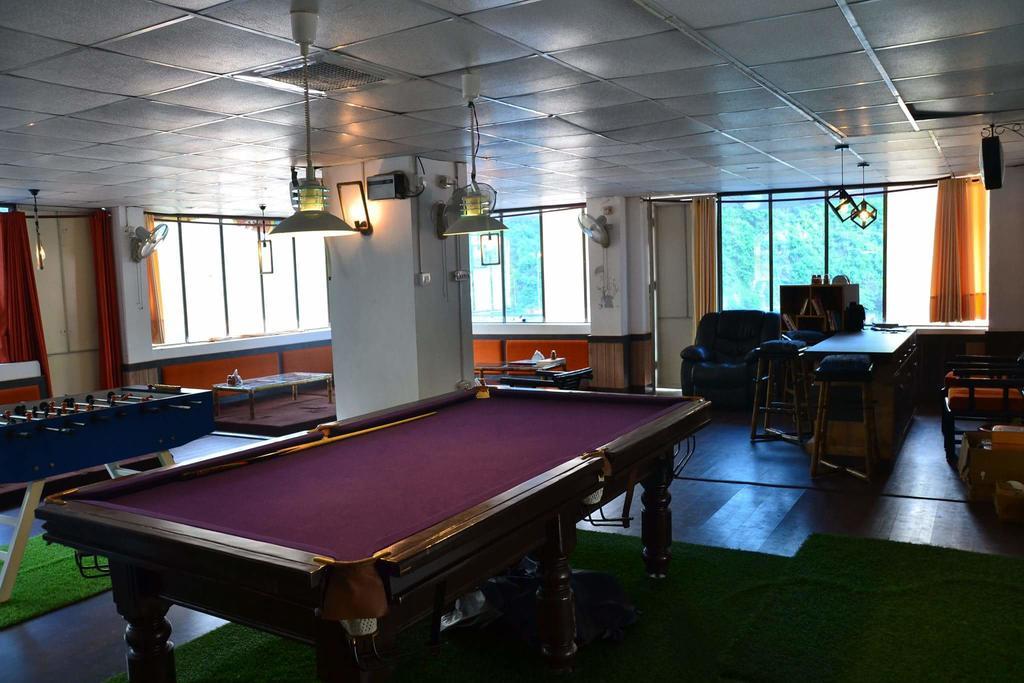 Akash Continental Hotel Rishīkesh Buitenkant foto